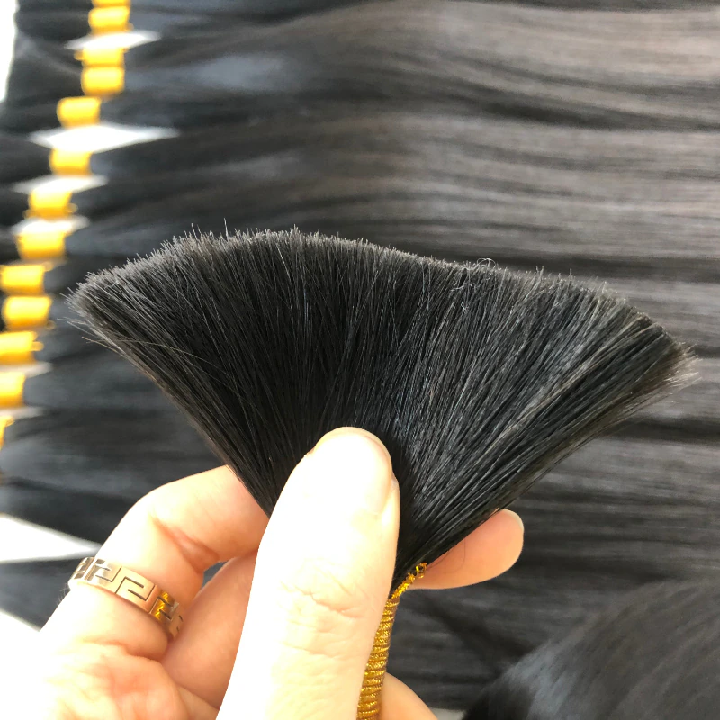 Close-Up of Ishow Hair Silky Straight Raw Hair Bulk