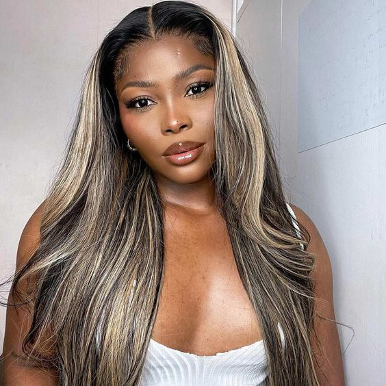 Model Showcasing 1B/27 HD Lace Frontal Wig With Soft, Straight Hair and Highlights