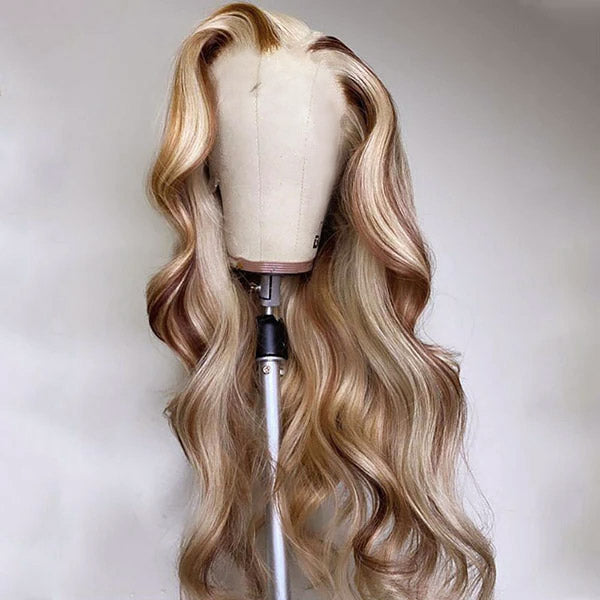 Body Wave Wig With Brown and Blonde Highlights Displayed On a Mannequin Head