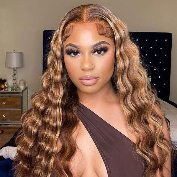 Model With P4/27 Loose Deep Wave Wig, Displaying Natural Highlights and Soft Curls